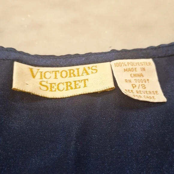 Vintage Victoria's Secret Navy Faux Pearl Buttons Pajama Shirt Small 3/4 Sleeves - Picture 2 of 8